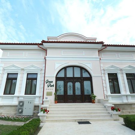 Green Park Boutique Hotel Focşani 외부 사진