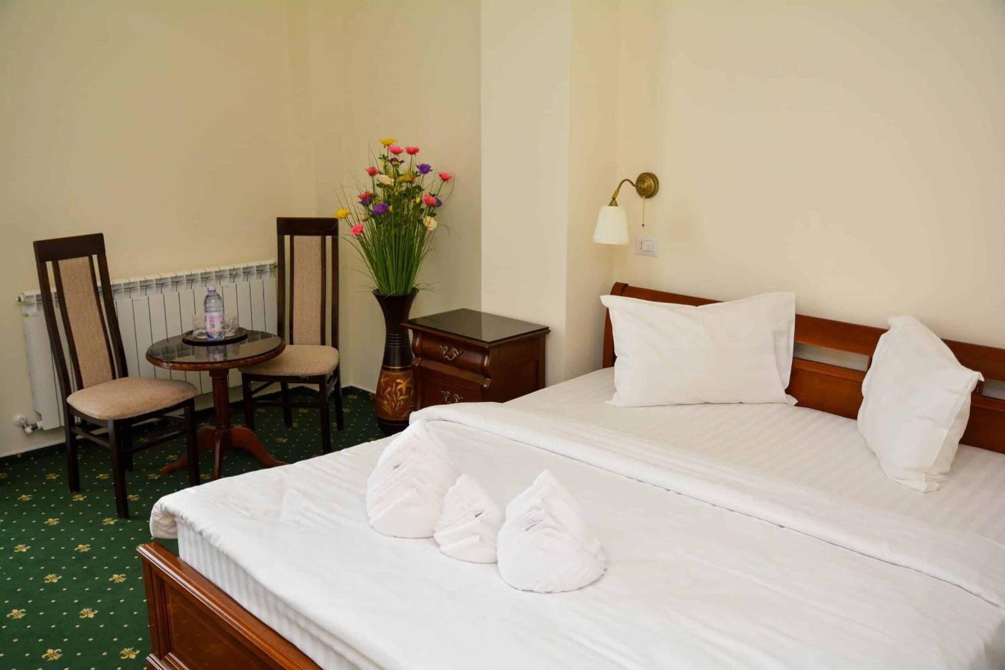 Green Park Boutique Hotel Focşani 외부 사진