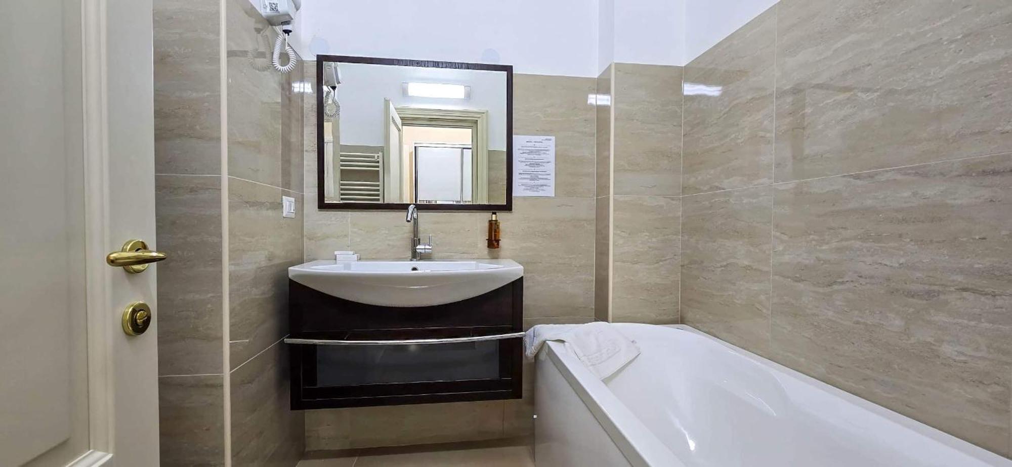 Green Park Boutique Hotel Focşani 외부 사진