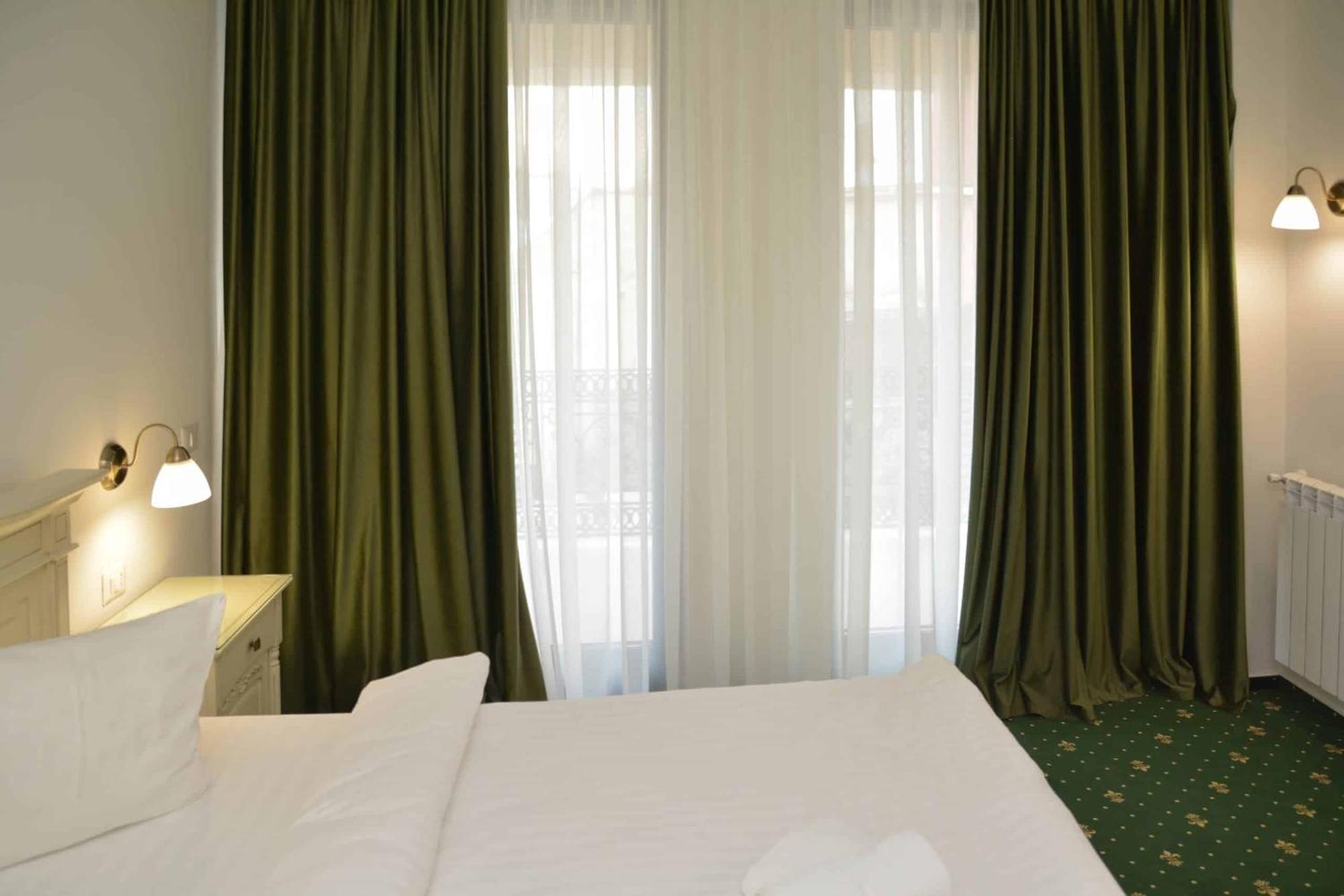 Green Park Boutique Hotel Focşani 외부 사진