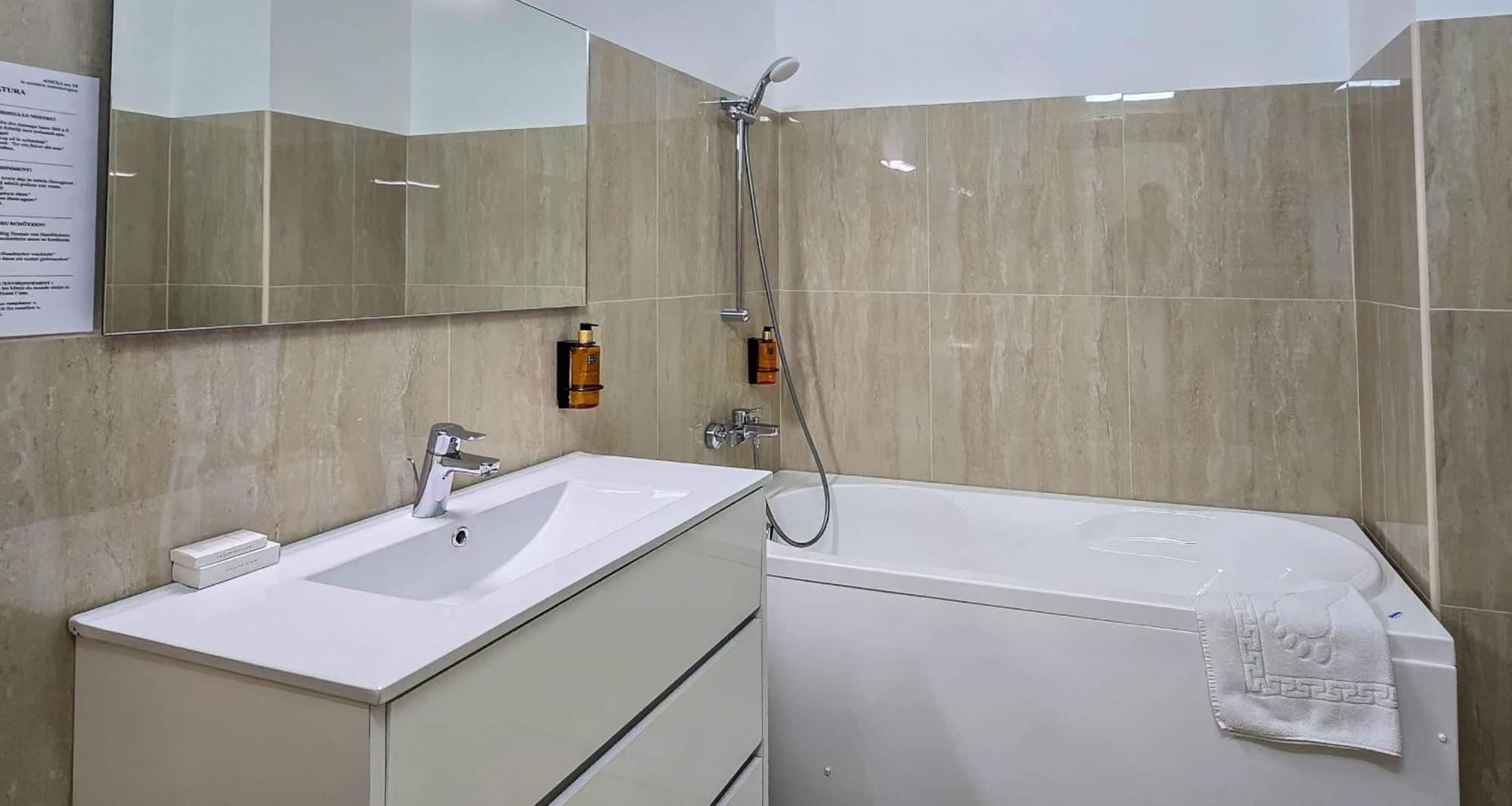 Green Park Boutique Hotel Focşani 외부 사진