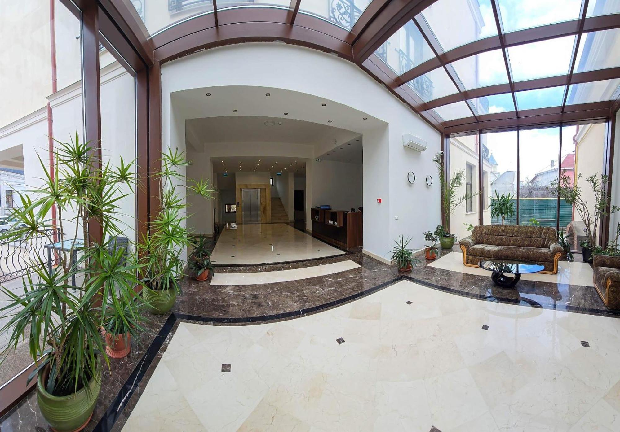 Green Park Boutique Hotel Focşani 외부 사진