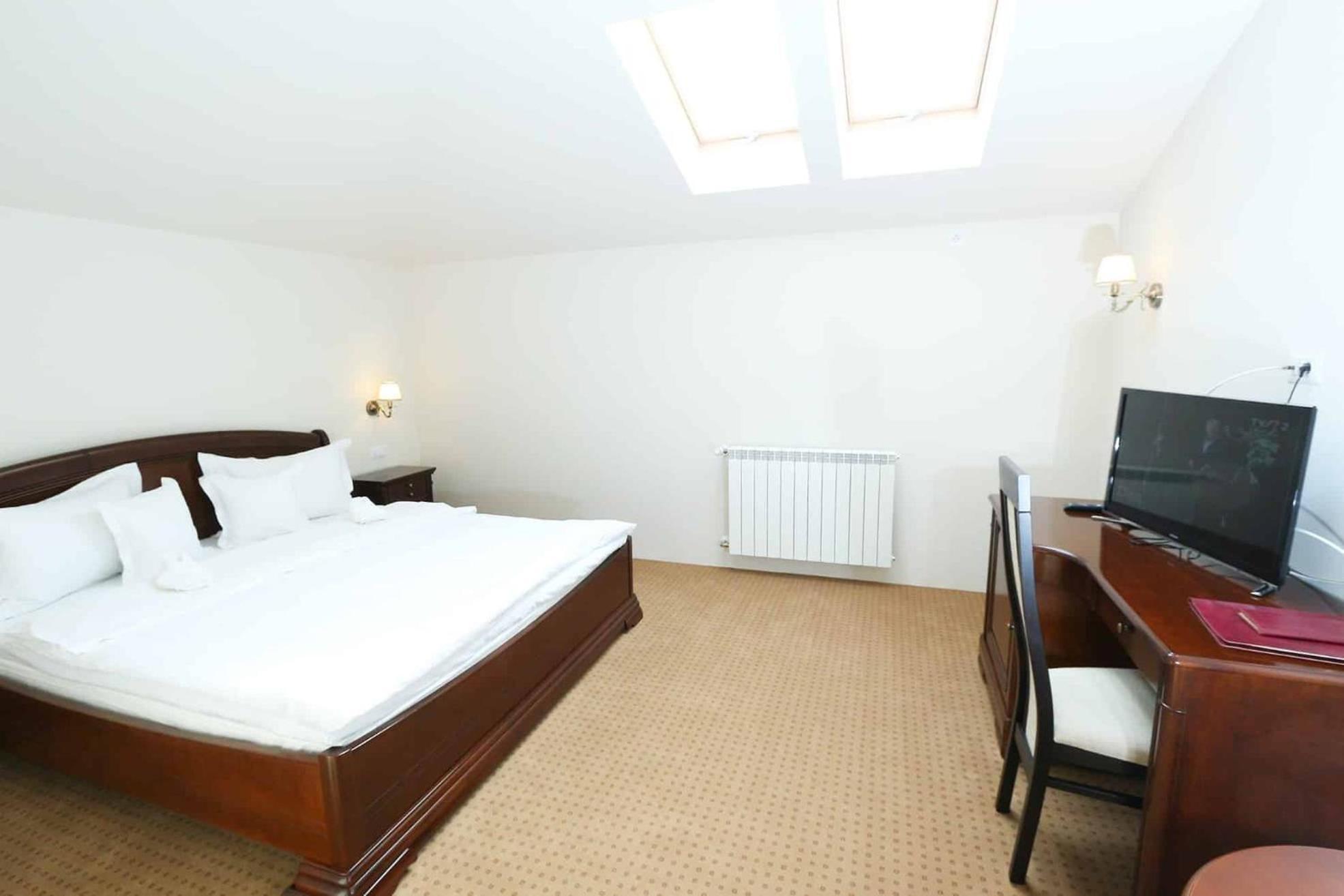 Green Park Boutique Hotel Focşani 외부 사진