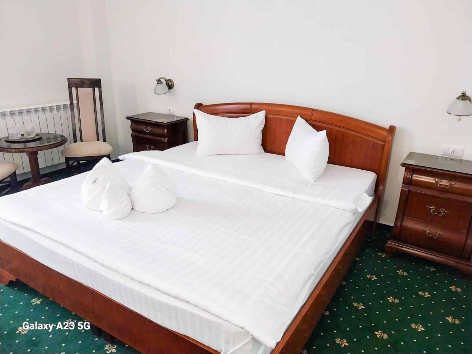 Green Park Boutique Hotel Focşani 외부 사진